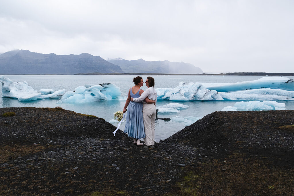 stunning elopement couple at the glaciers for their iceland elopement